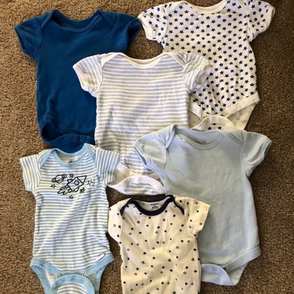 Set of 7 onesies size 3-6months - Picture 4 of 7